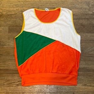 Unisex 1970’s vintage color block vest. Size M 100% polyester